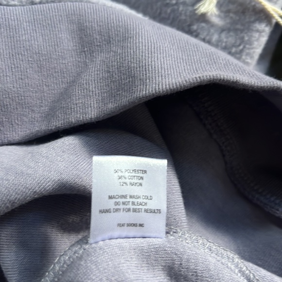 Feat Womens BlanketBlend Crewneck - Picture 9 of 10